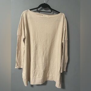 NWT Miracle thin knit ribbed fitted sleeves boat neck tunic in Cream. Size S/M